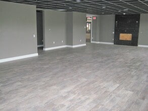 3233 Business Park Dr, Stevens Point, WI for lease Interior Photo- Image 2 of 5