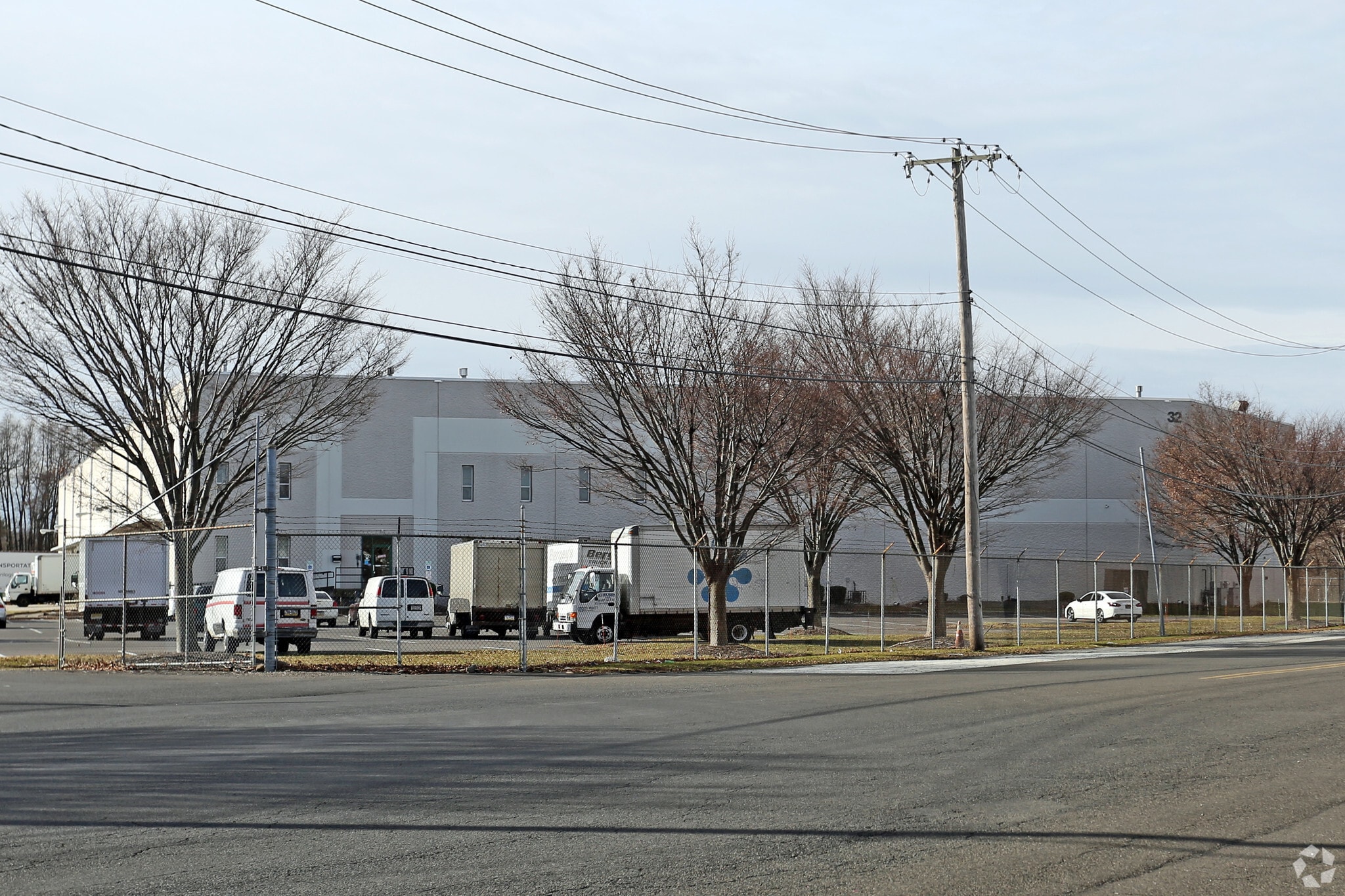 32 Runway Rd, Levittown, PA for lease Building Photo- Image 1 of 6