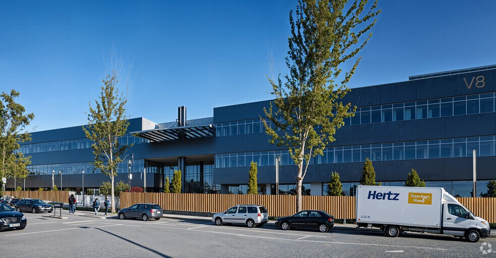 Calle Valgrande, 8, Alcobendas, Madrid à louer - Photo du bâtiment - Image 3 de 34