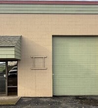 2300 Ferry St SW, Albany, OR for lease Interior Photo- Image 1 of 7