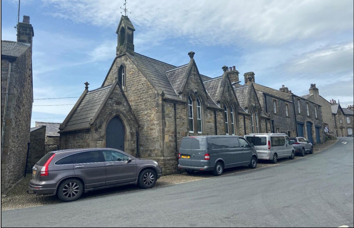 4 Chapel St, Clitheroe for lease Primary Photo- Image 1 of 2