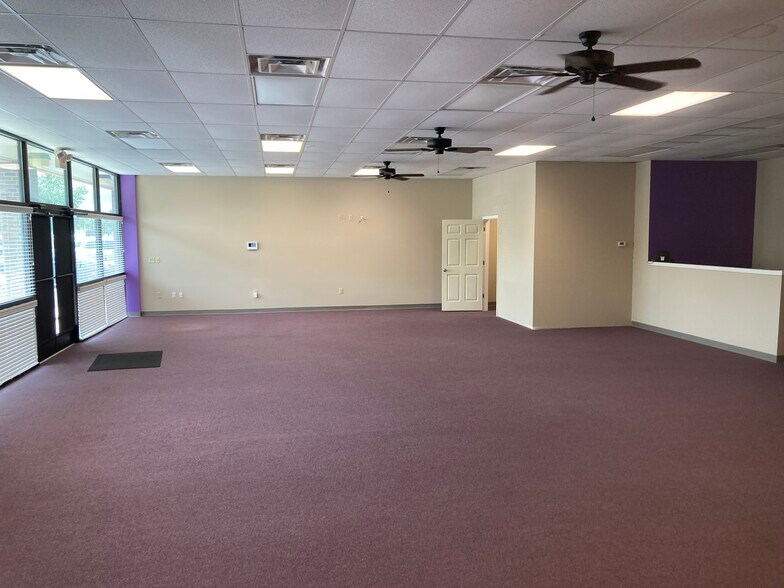 1074 Pedigo Way, Bowling Green, KY à louer - Photo du bâtiment - Image 3 de 15