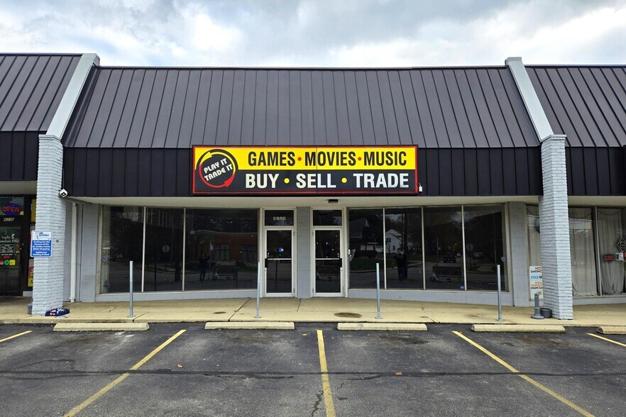 4308-4342 N High St, Columbus, OH à louer - Photo du bâtiment - Image 2 de 4