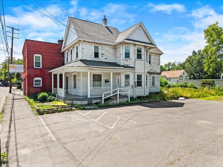8-12 W Olive St portefeuille de 2 propriétés à vendre sur LoopNet.ca - Photo du bâtiment - Image 3 de 64