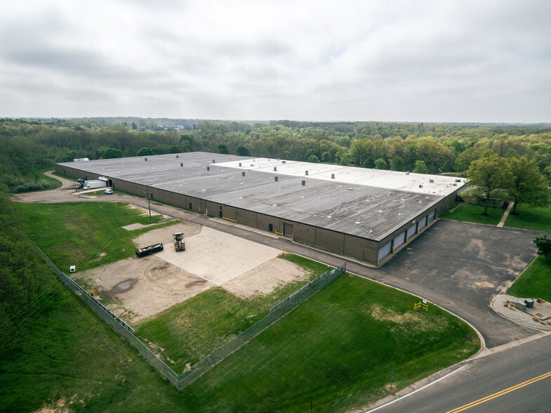 9300 Courtland Dr NE, Rockford, MI for lease - Building Photo - Image 2 of 7