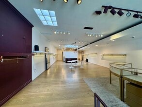 111-113 S Robertson Blvd, Los Angeles, CA for lease Interior Photo- Image 2 of 15