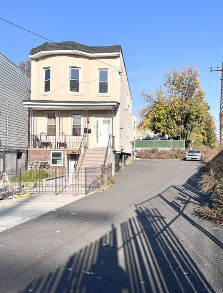 1604 Van Buren St, Bronx, NY for sale - Building Photo - Image 2 of 31