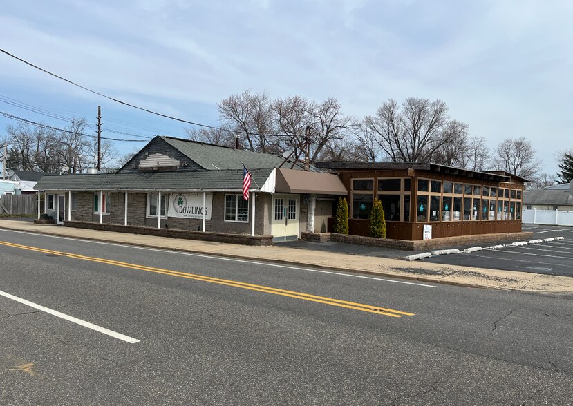 910 Union Ave, Union Beach, NJ for sale - Building Photo - Image 1 of 1