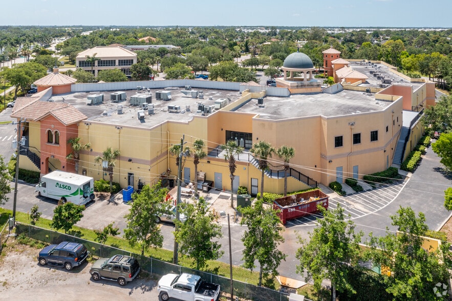 4270 Tamiami Trl E, Naples, FL for lease - Building Photo - Image 2 of 5