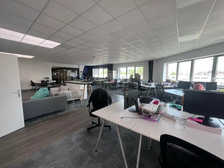 Industrial in Ivry-sur-Seine for lease - Interior Photo - Image 3 of 5