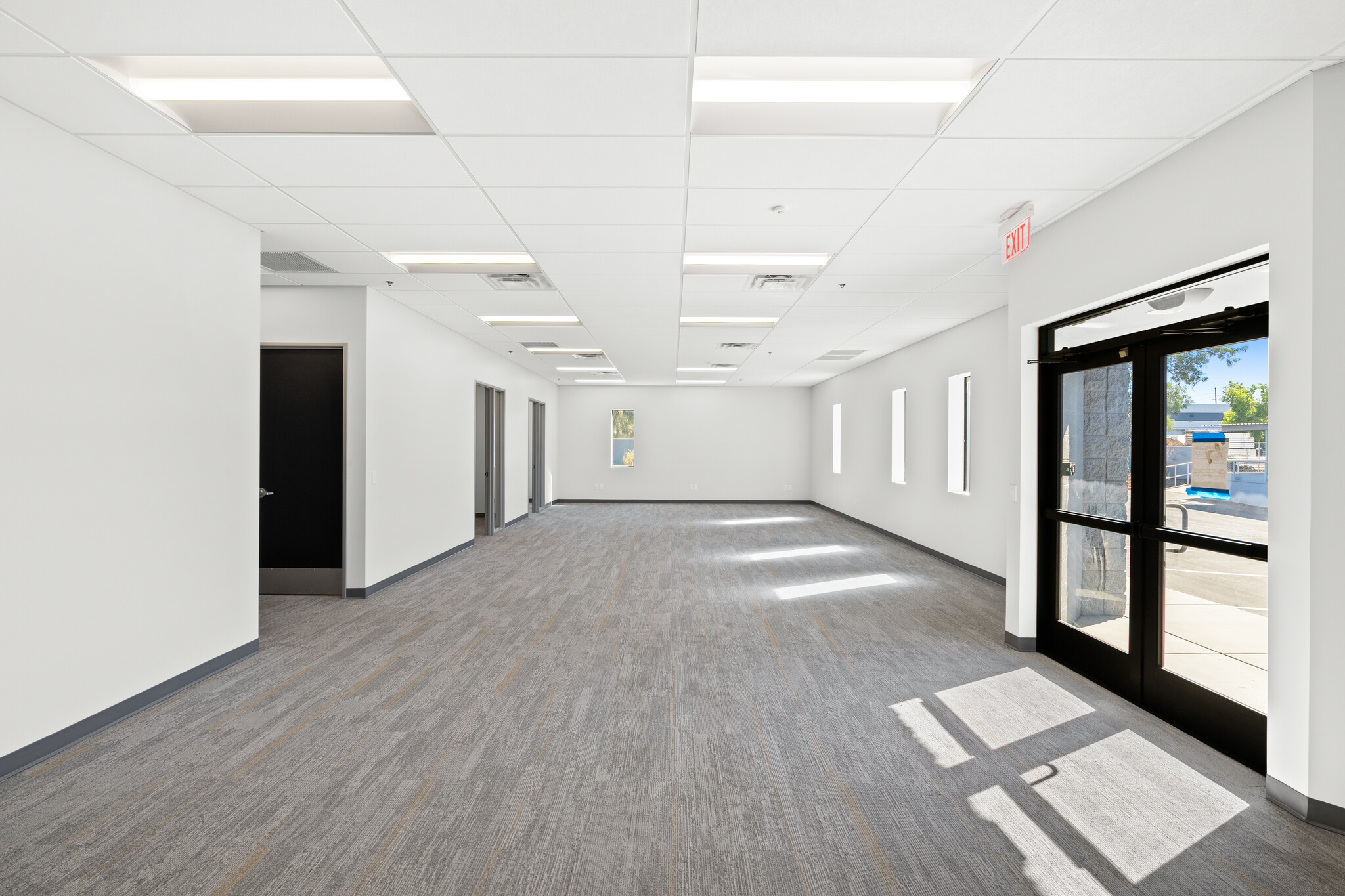 2837 W Louise Dr, Phoenix, AZ for sale Interior Photo- Image 1 of 8