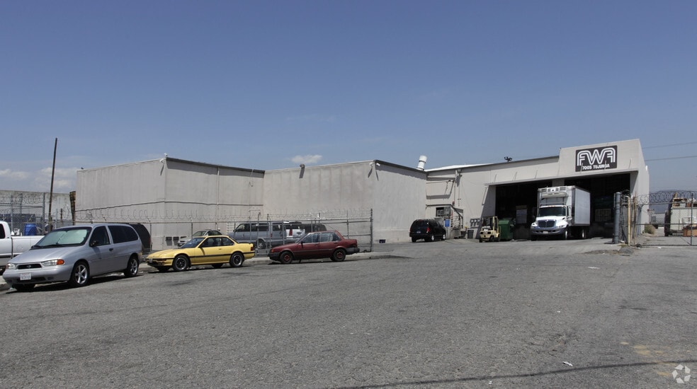 7005 Tujunga Ave, North Hollywood, CA for lease - Building Photo - Image 3 of 11