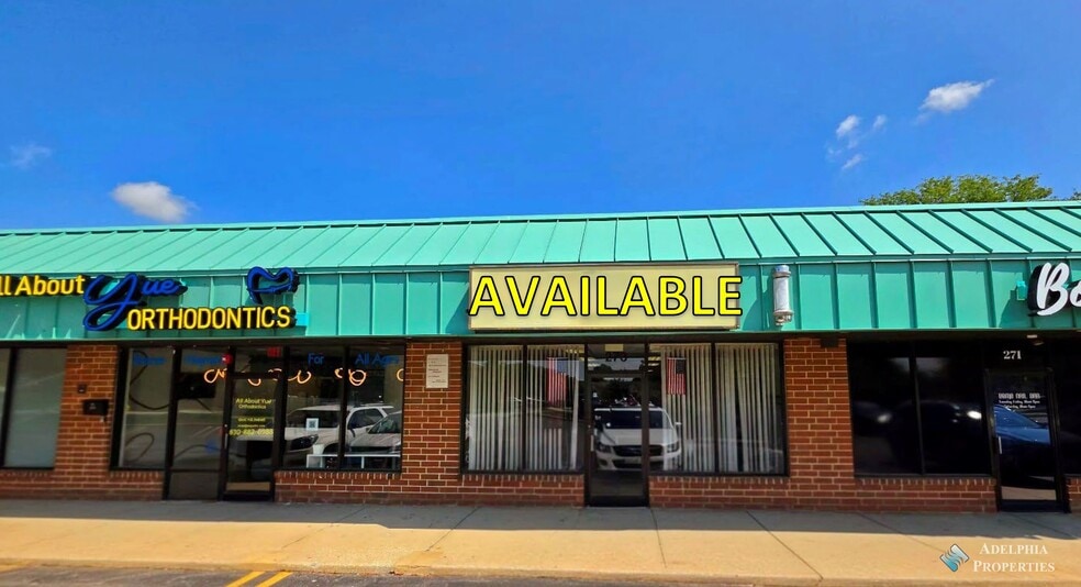 273 W Elk Trl, Carol Stream, IL for lease - Building Photo - Image 3 of 10