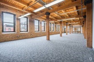 924 W 19th Pl, Chicago, IL for lease Interior Photo- Image 2 of 6