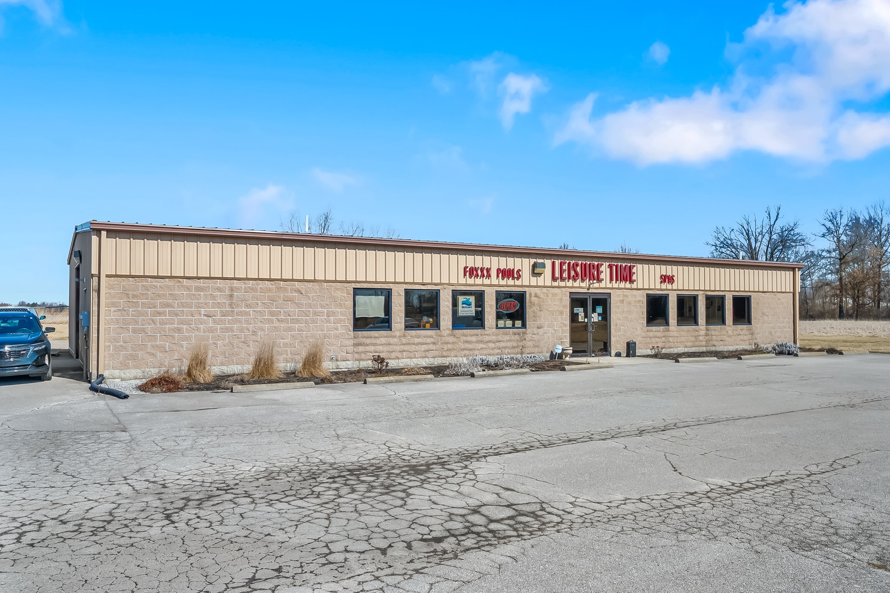 1932 Bealer Dr, Marion, OH for sale Primary Photo- Image 1 of 34