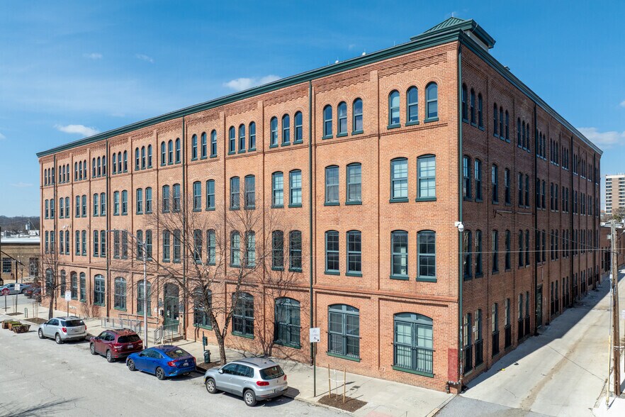2601 N Howard St, Baltimore, MD à louer - Photo du bâtiment - Image 2 de 4
