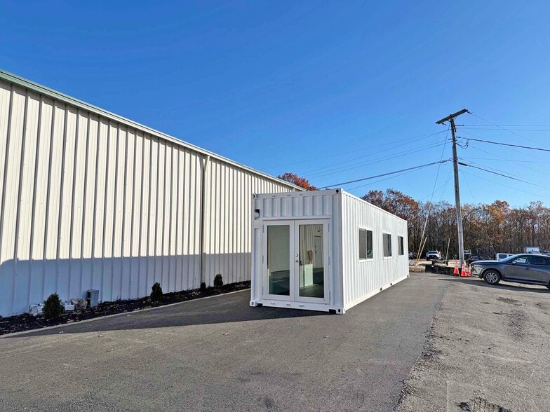 1 Carnival St, Pardeesville, PA for lease - Building Photo - Image 3 of 8