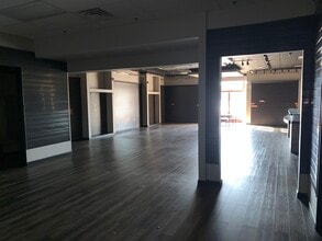 2351-2441 Claribel Rd, Riverbank, CA à louer Photo intérieure- Image 2 de 8