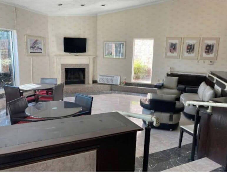 5885 Oakbrook Pky, Norcross, GA for sale - Building Photo - Image 2 of 3