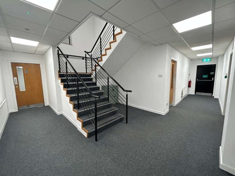 96 Beechill Rd, Belfast à louer - Photo du bâtiment - Image 2 de 4