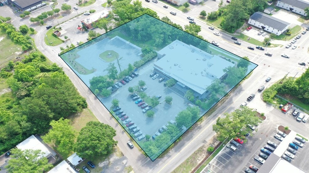 319 E 3rd North St, Summerville, SC à vendre - Photo du bâtiment - Image 2 de 4