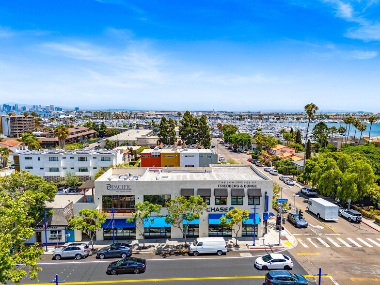 1005 Rosecrans St, San Diego, CA à vendre - Photo du bâtiment - Image 2 de 16