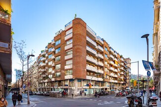 Plus de détails pour Carrer de Calvet, 33, Barcelone - Bureau à louer