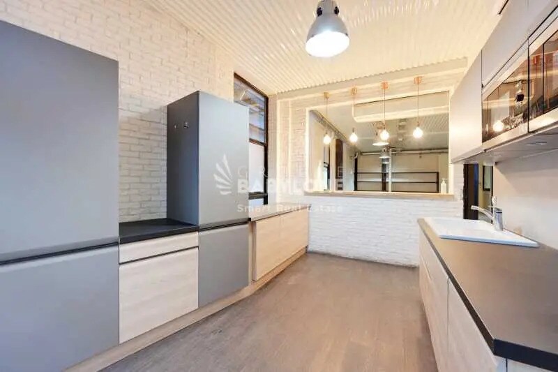 47-49 Rue Jules Guesde, Levallois-Perret for lease Interior Photo- Image 1 of 12