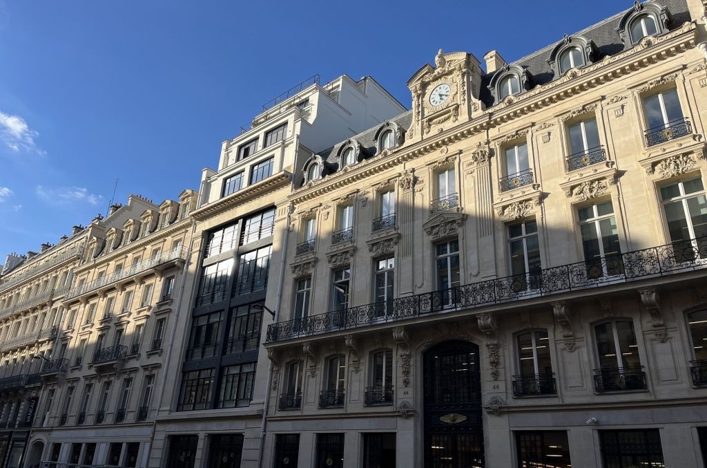 44-48 Rue De Châteaudun, Paris à louer Photo du bâtiment- Image 1 de 10