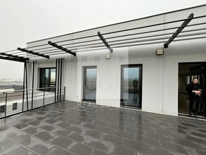 Office in Saint-Priest for lease Building Photo- Image 2 of 18