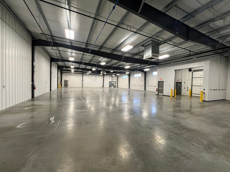 2980 E Coliseum Blvd, Fort Wayne, IN for sale - Interior Photo - Image 3 of 13