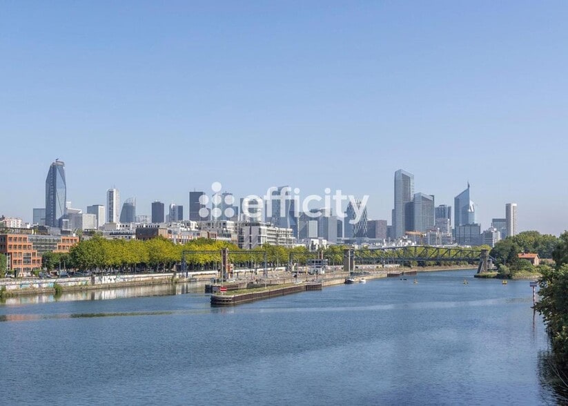 Commerce de détail dans Suresnes à vendre - Aérien - Image 2 de 2