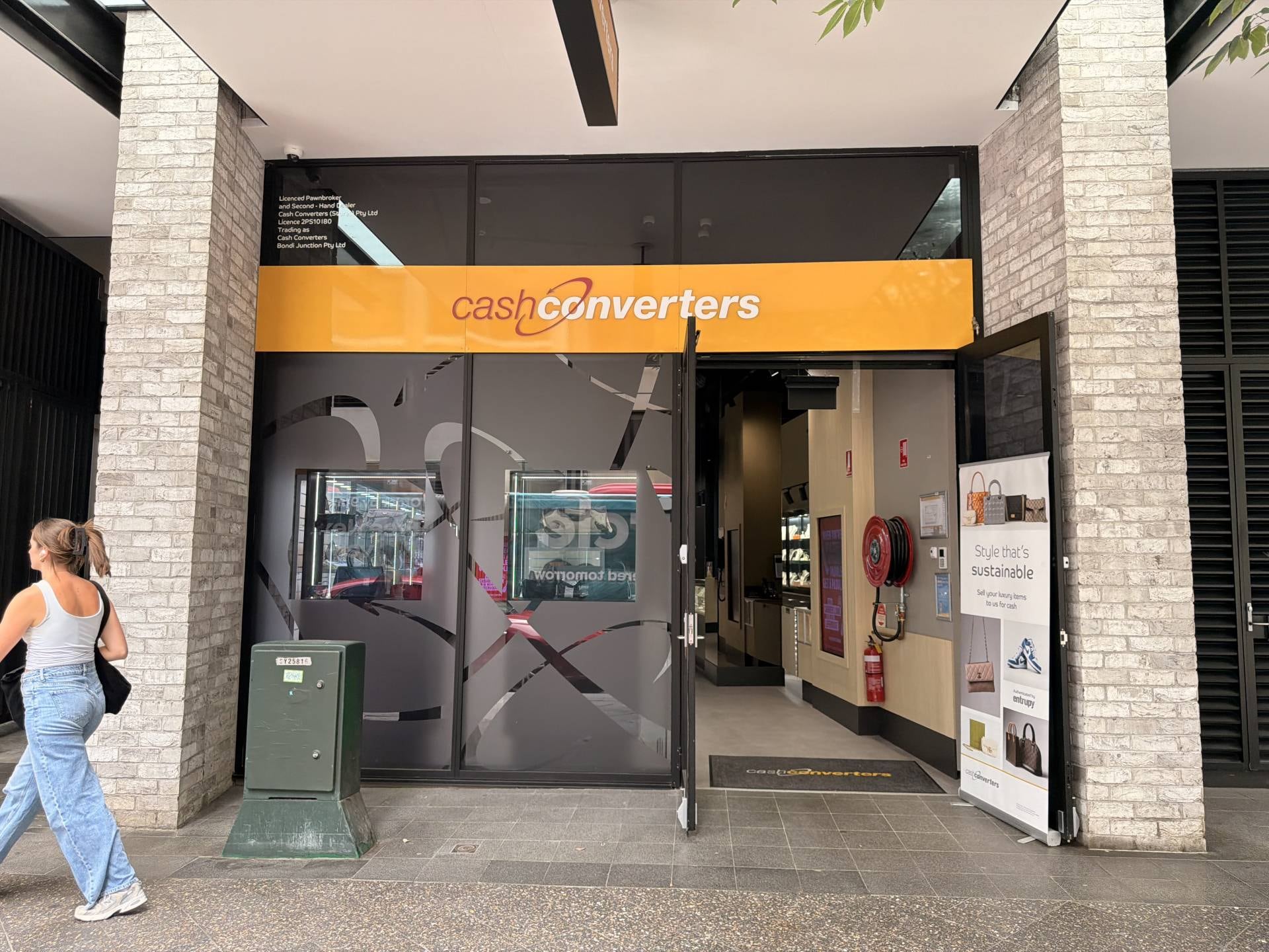 87 Oxford St, Bondi Junction for sale Primary Photo- Image 1 of 7