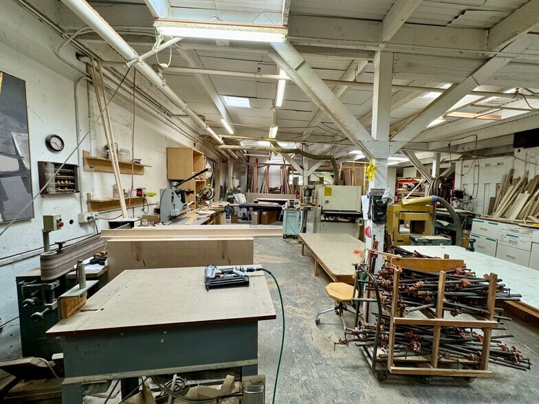 819 5th Ave, Redwood City, CA à vendre - Photo intérieure - Image 3 de 9