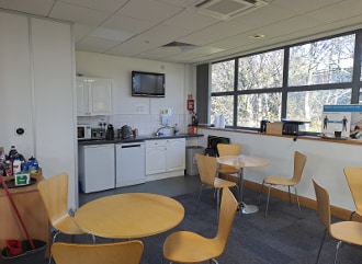 Progress Way, Manchester for lease Interior Photo- Image 1 of 3