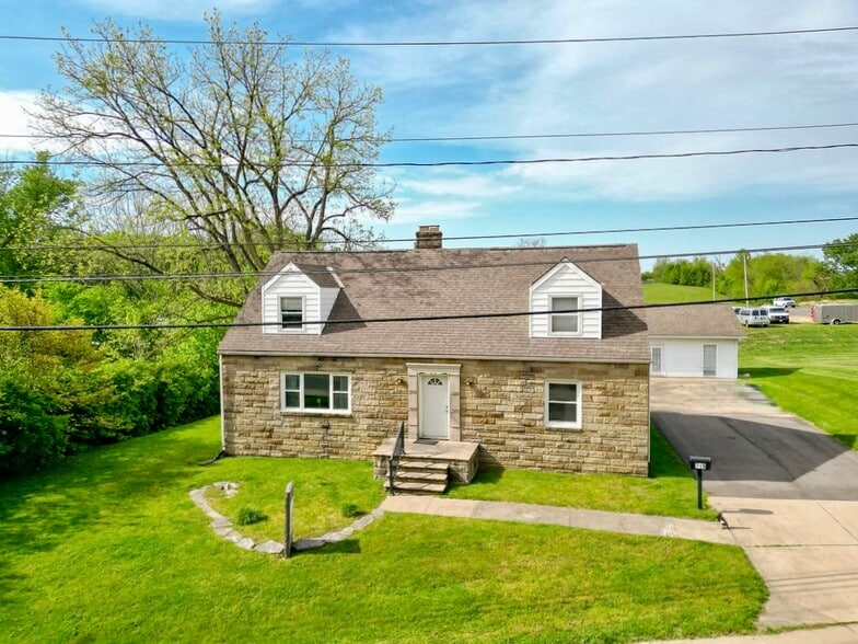 719 Coshocton Ave, Mount Vernon, OH for sale - Building Photo - Image 3 of 48