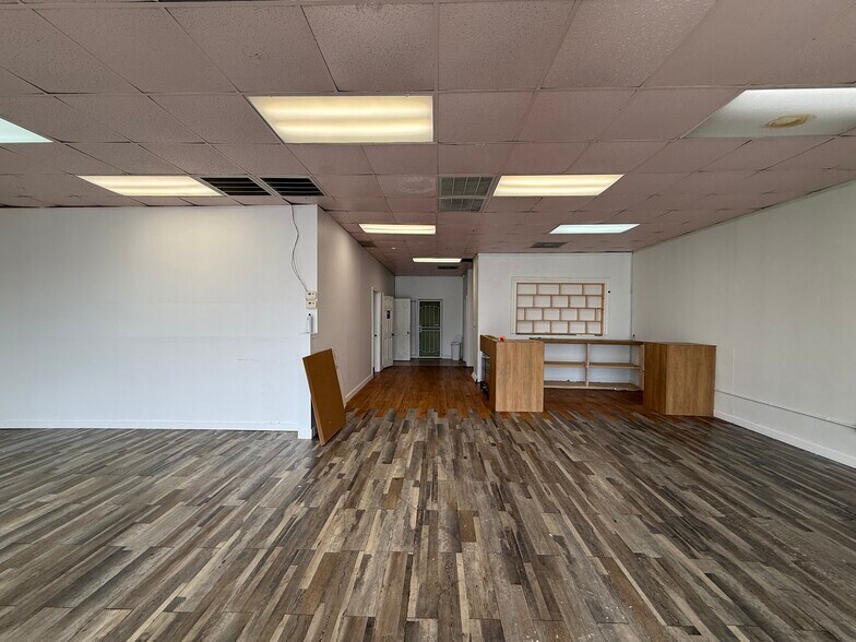 11526 Bellaire Blvd, Houston, TX à louer - Photo du bâtiment - Image 3 de 12