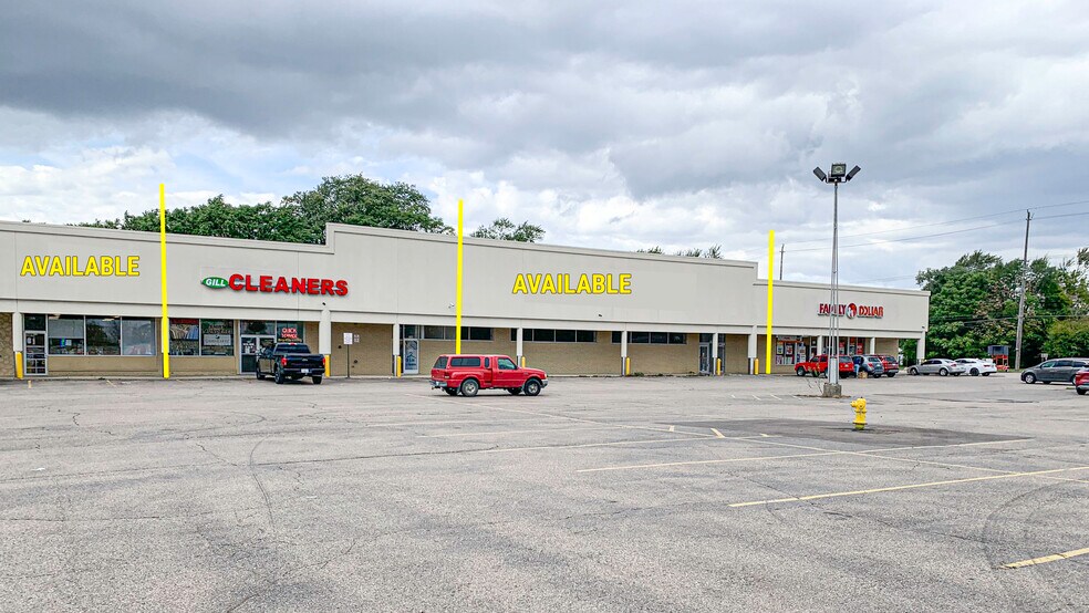 148-206 S Wayne Rd, Westland, MI à louer - Photo du bâtiment - Image 2 de 9