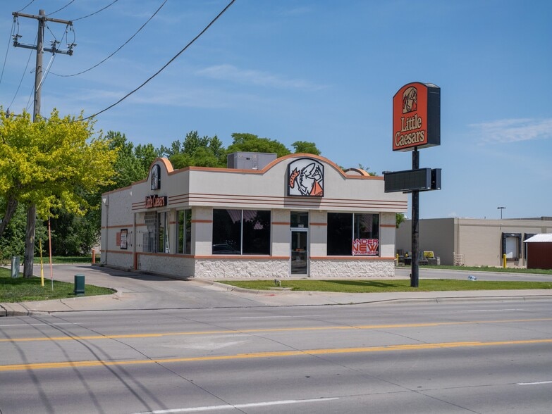 221 W 39th St, Kearney, NE for sale - Building Photo - Image 1 of 11