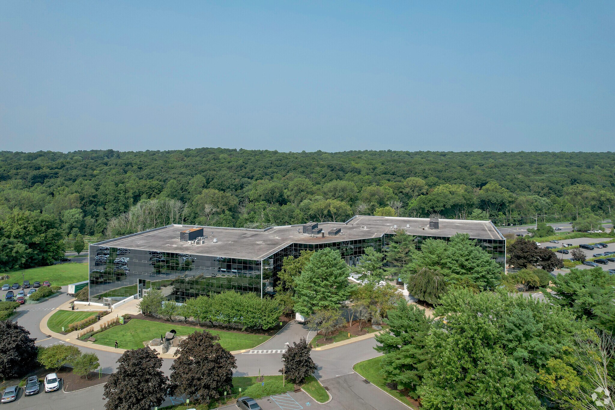 500 Mamaroneck Ave, Harrison, NY à louer Photo principale- Image 1 de 26