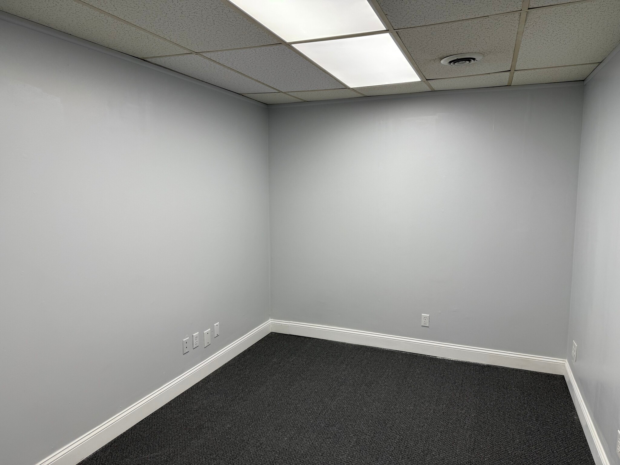 6040-6058 Executive Blvd, Huber Heights, OH for lease Interior Photo- Image 1 of 11