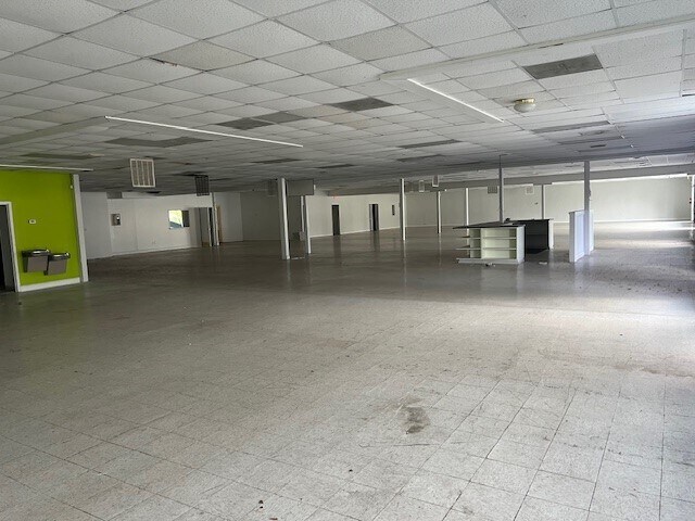 31541-31555 US Highway 19 N, Palm Harbor, FL à vendre - Photo intérieure - Image 3 de 7