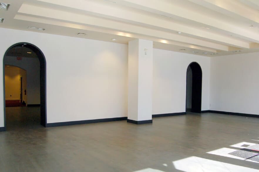 74-76 Elm St, Westfield, NJ for lease - Building Photo - Image 3 of 4