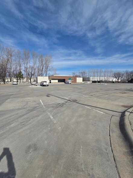 6820 E Front St, Kansas City, MO for lease - Building Photo - Image 3 of 7