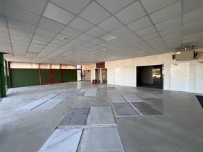 Bicester Rd, Aylesbury for lease Interior Photo- Image 2 of 6