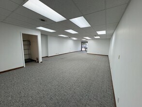 1215-1243 S 119th St, Omaha, NE for lease Interior Photo- Image 2 of 4