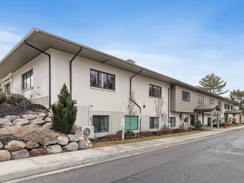 1174 E Graystone Way, Salt Lake City, UT for sale - Building Photo - Image 1 of 20