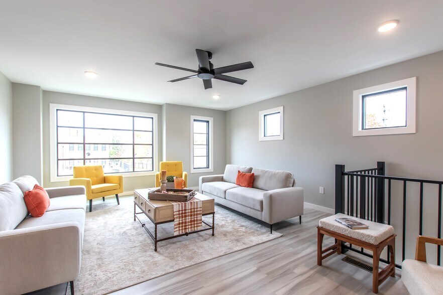 577 English St, Bristol, TN à vendre - Photo intérieure - Image 3 de 8
