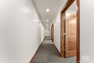 2051 E Red Hills Pky, Saint George, UT for lease Interior Photo- Image 2 of 4