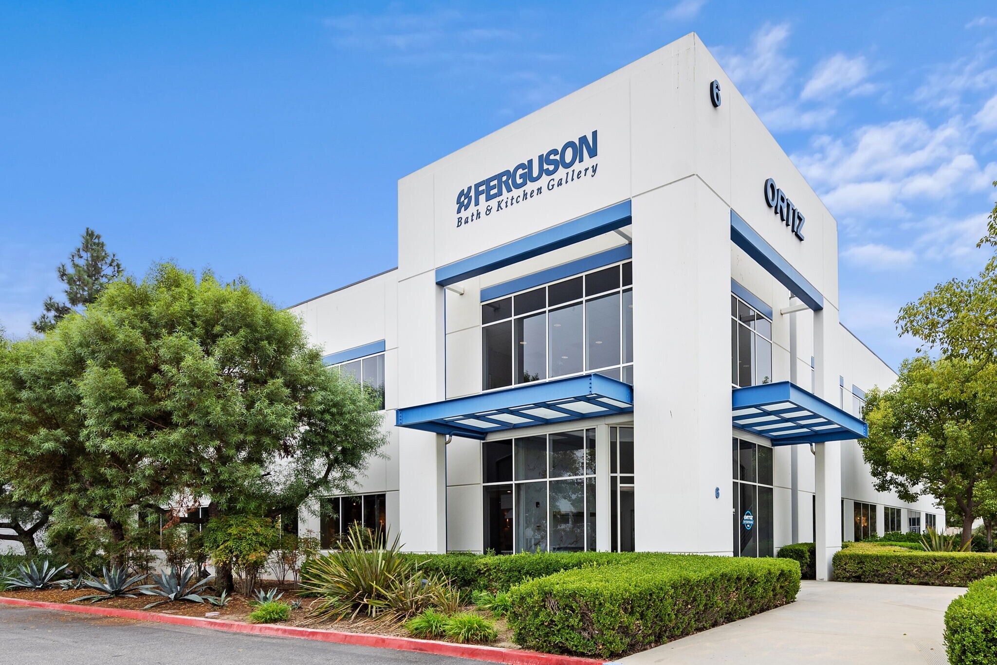 6 Cushing, Irvine, CA à louer Photo principale- Image 1 de 13